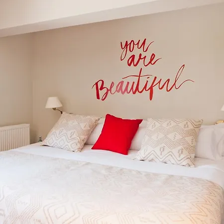 Hotel Beauty - Singular's 3*