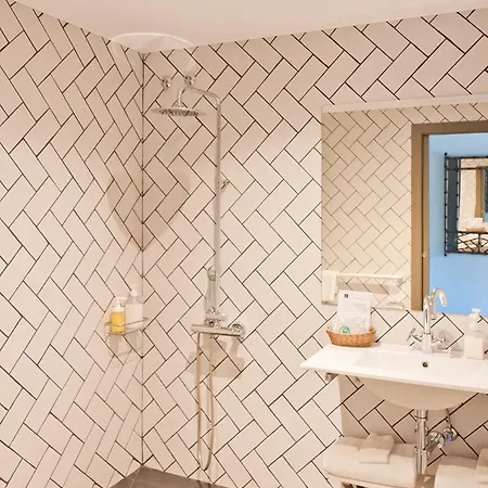 Hotel Beauty - Singular's 3*