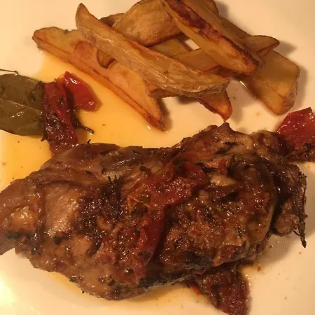 Beauty - Singular's 3* Llivia